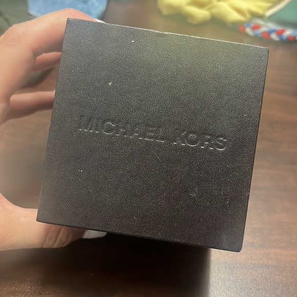 Michael Kors Women's Slim Runway Gold-Tone Stainless Steel Watch MK3265 - Picture 6 of 7